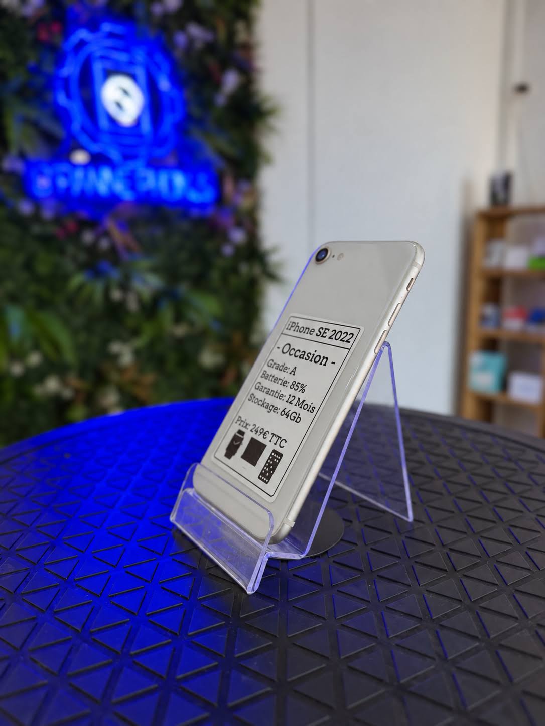 iPhone SE 2022 64 Go d’occasion